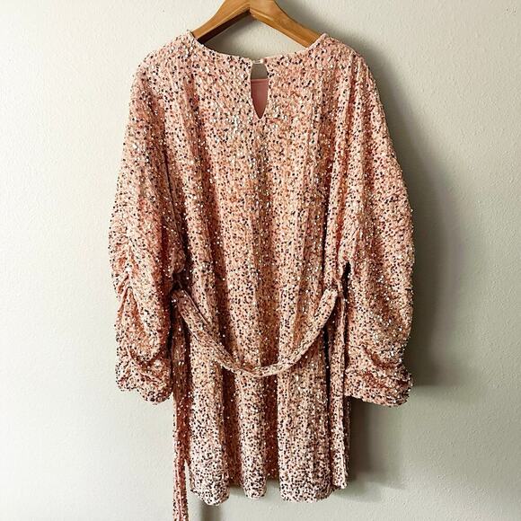 Boohoo Pink Sequin Mini Dress - Picture 11 of 13